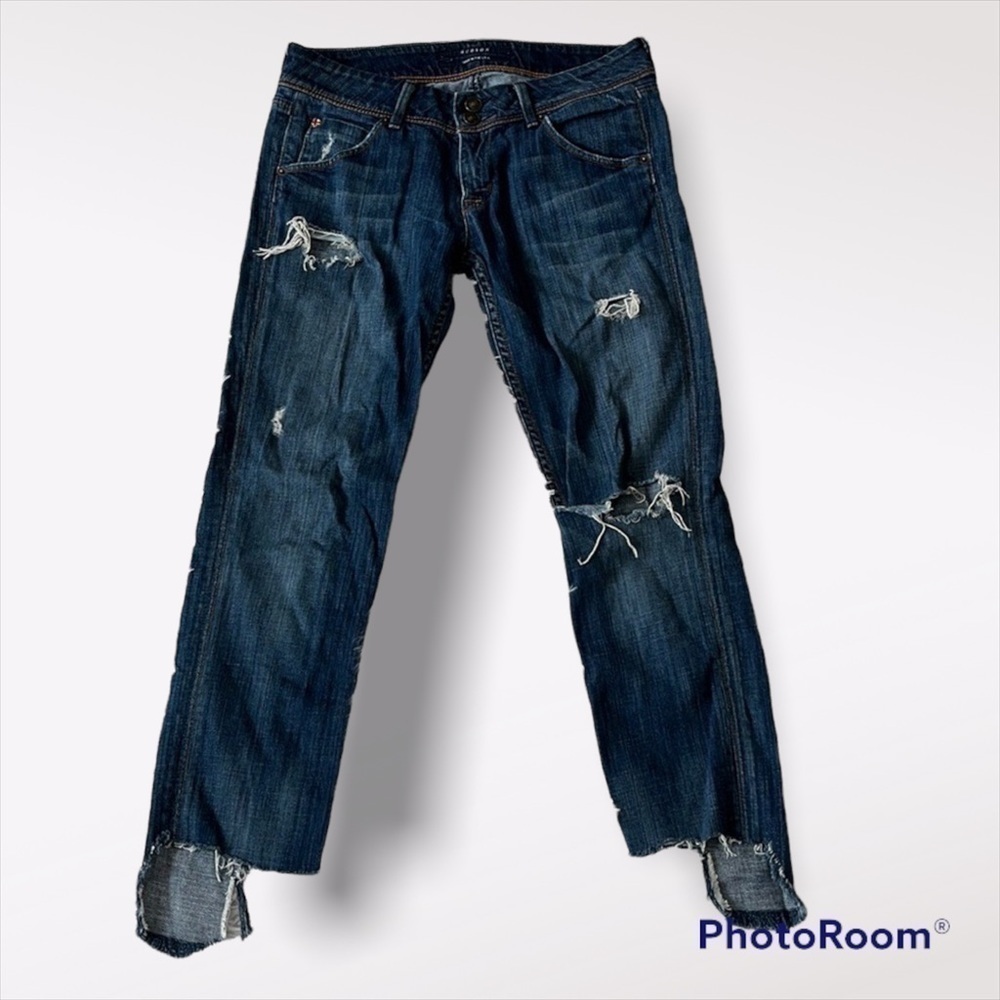 Hudson Women’s ripped & extremely destroyed Ankle jeans size 27